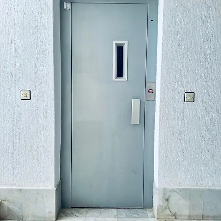 Santana Habaneras - 05 At With Garage, Pool And Lift Torrevieja